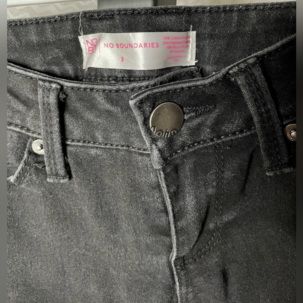 Women’s Black Skinny Jeans